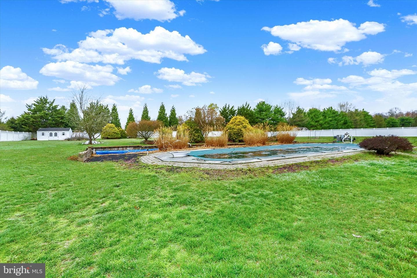 567 Lucinda Lane photo 35