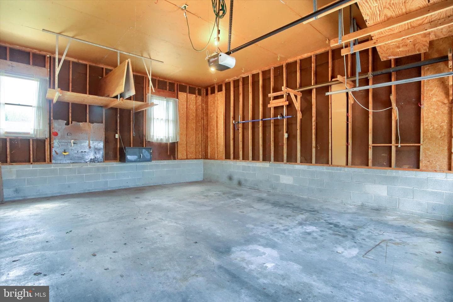 313 Croghan Drive photo 46