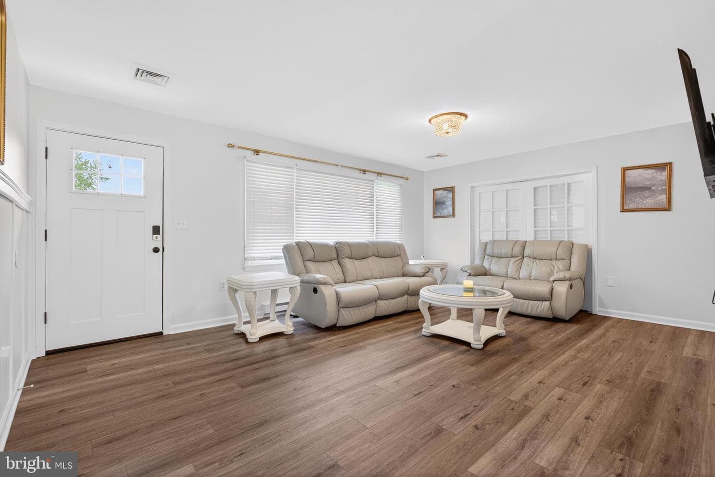 12 White Birch Avenue photo 5
