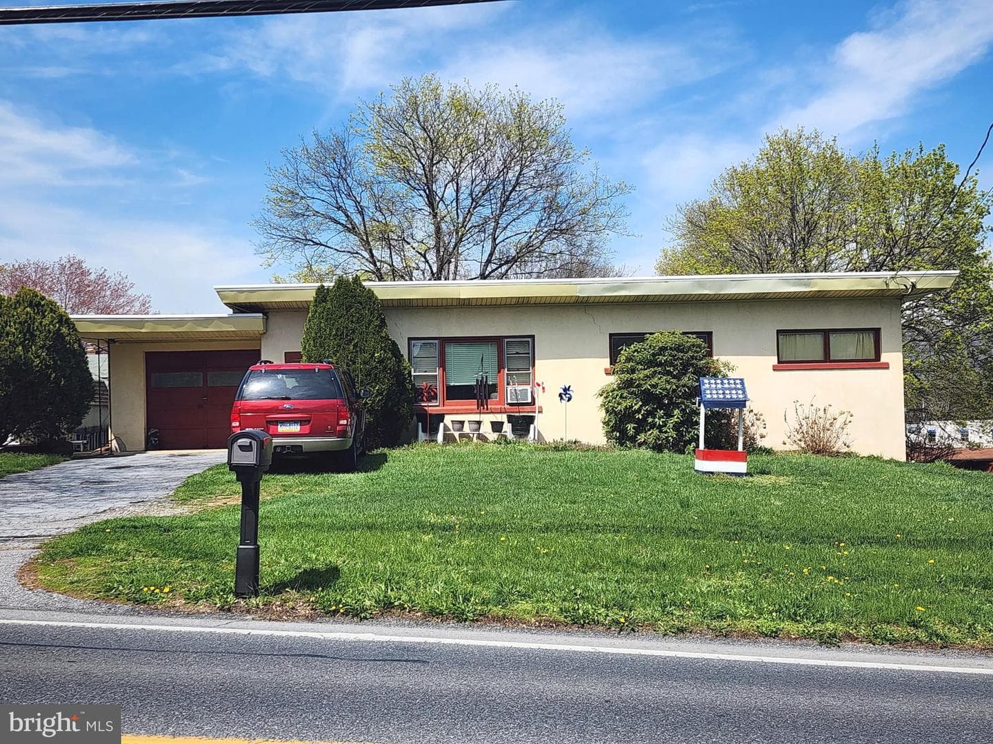 761 Wertzville Road photo 2