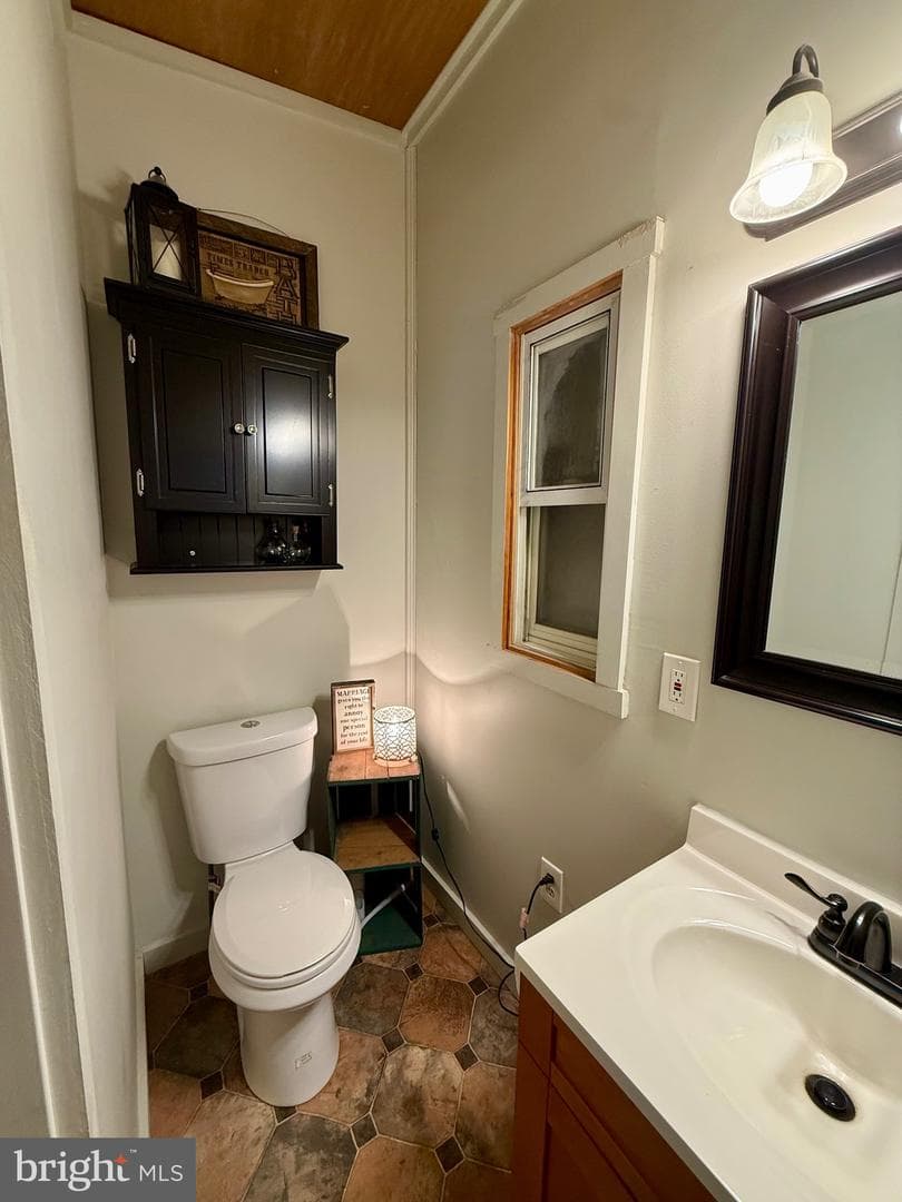 1294 Warwick Road photo 23