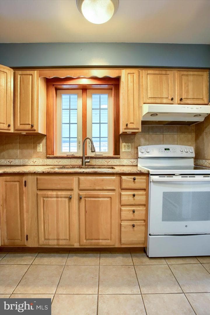 25 Oak Avenue photo 21