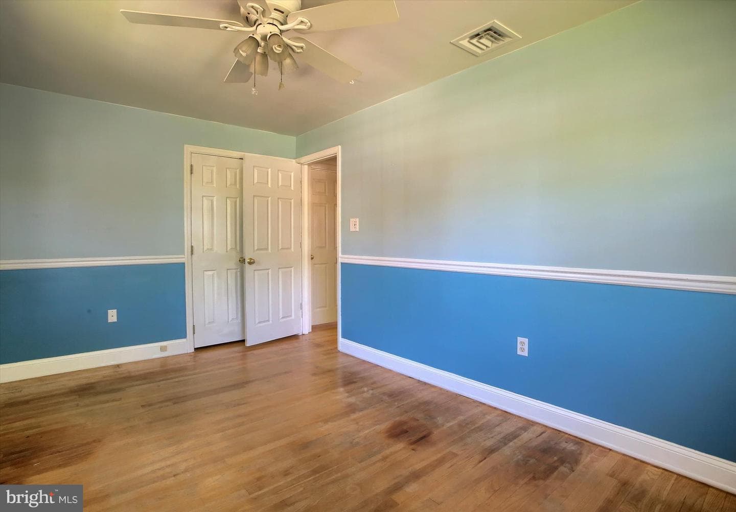 25 Oak Avenue photo 26