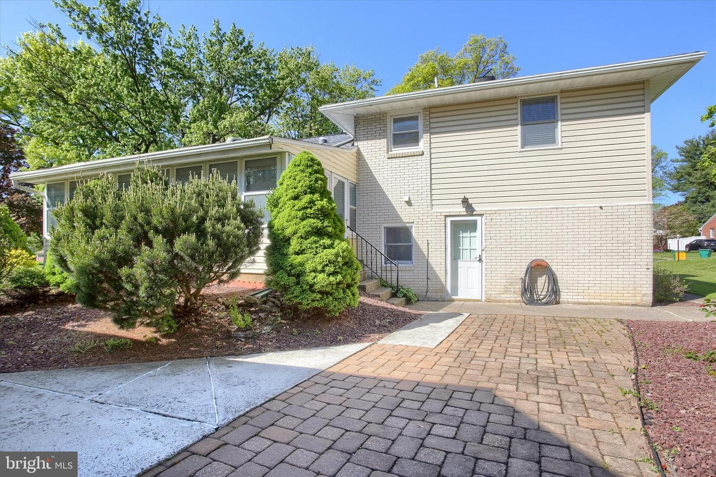 25 Oak Avenue photo 45