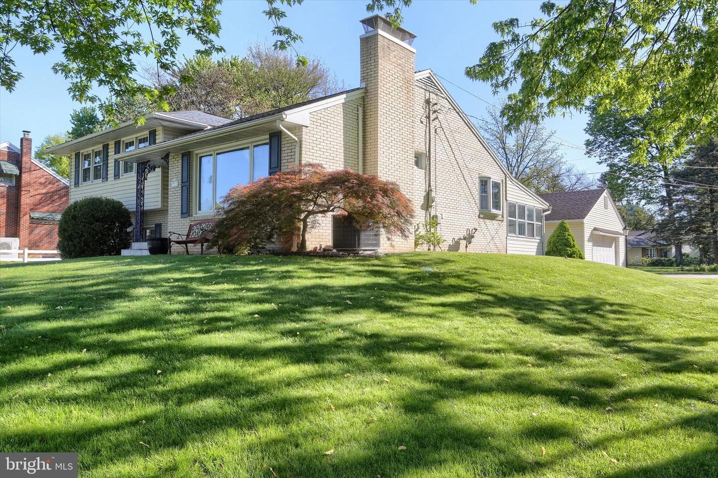 25 Oak Avenue photo 5