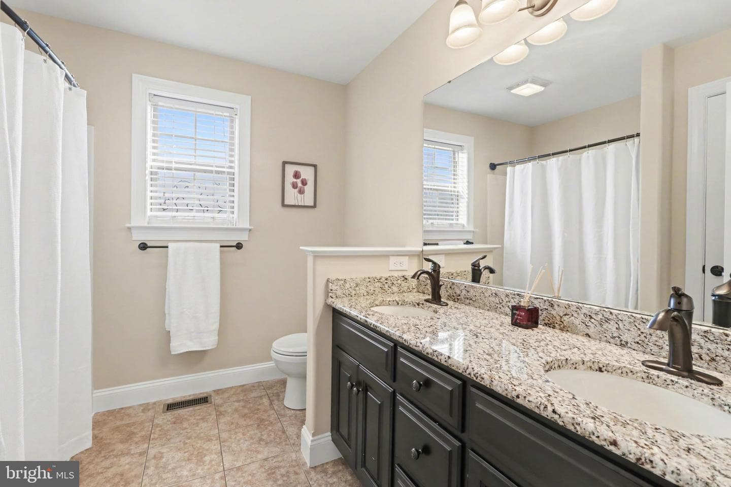 1405 Summit Way photo 35