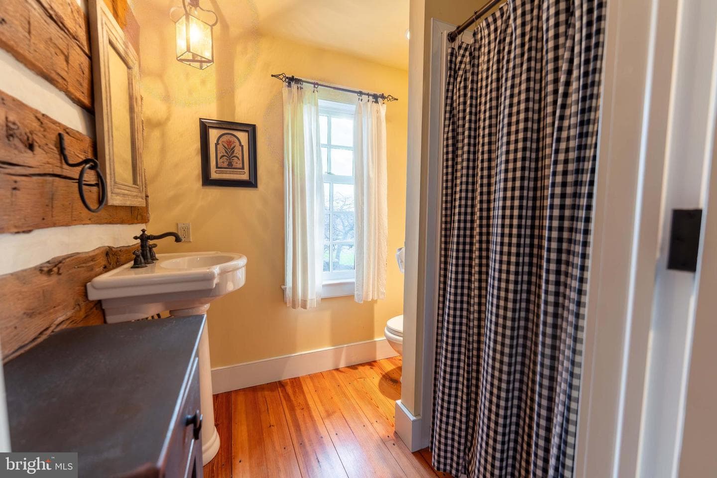 1122 W Trindle Road photo 14