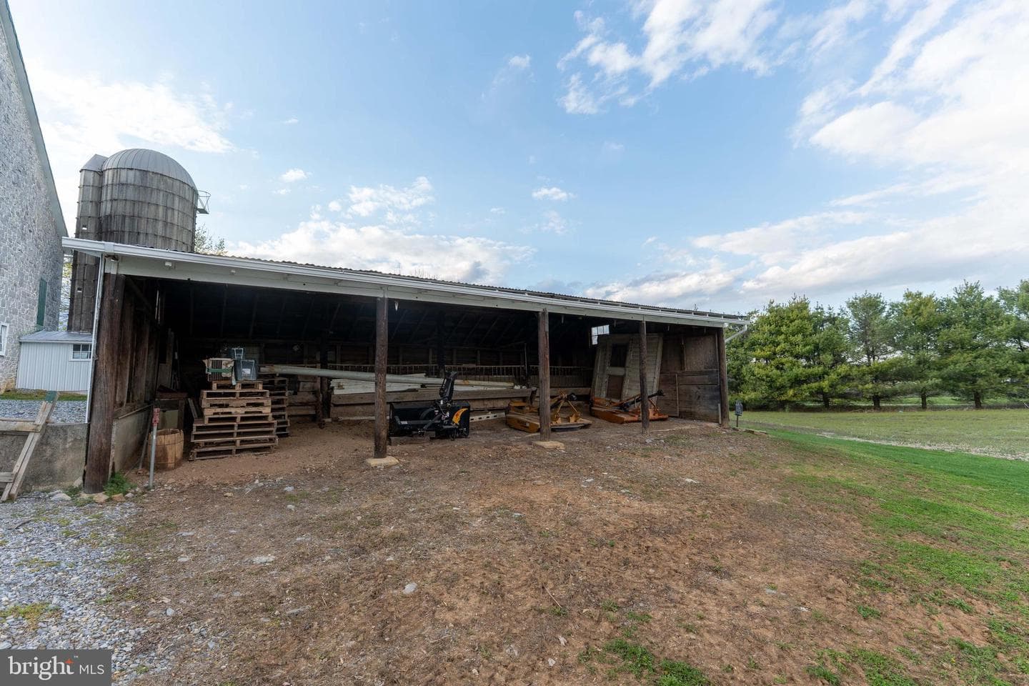 1122 W Trindle Road photo 45