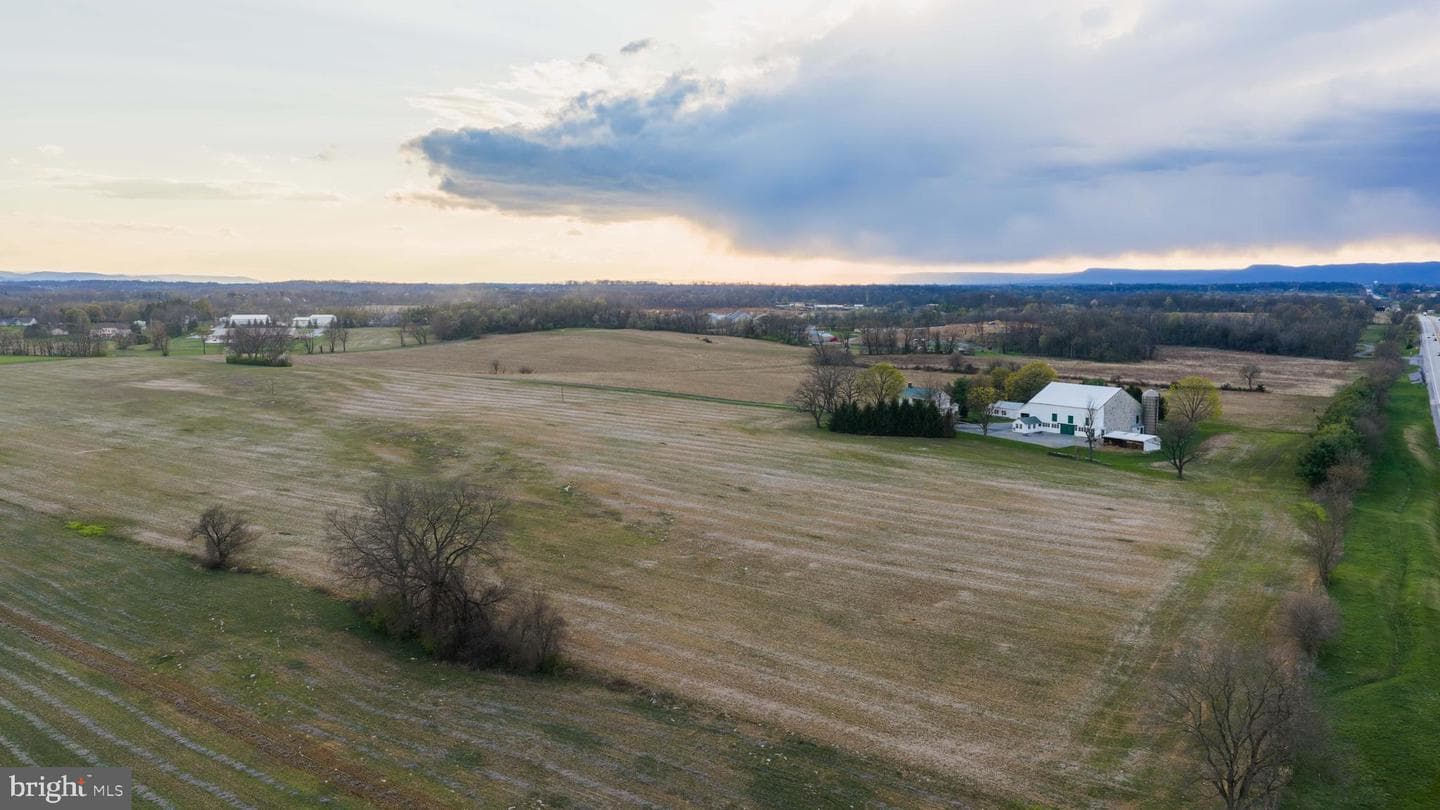 1122 W Trindle Road photo 48