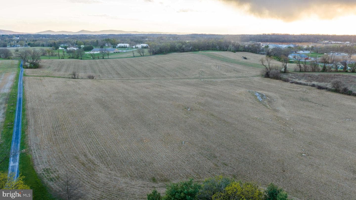 1122 W Trindle Road photo 53
