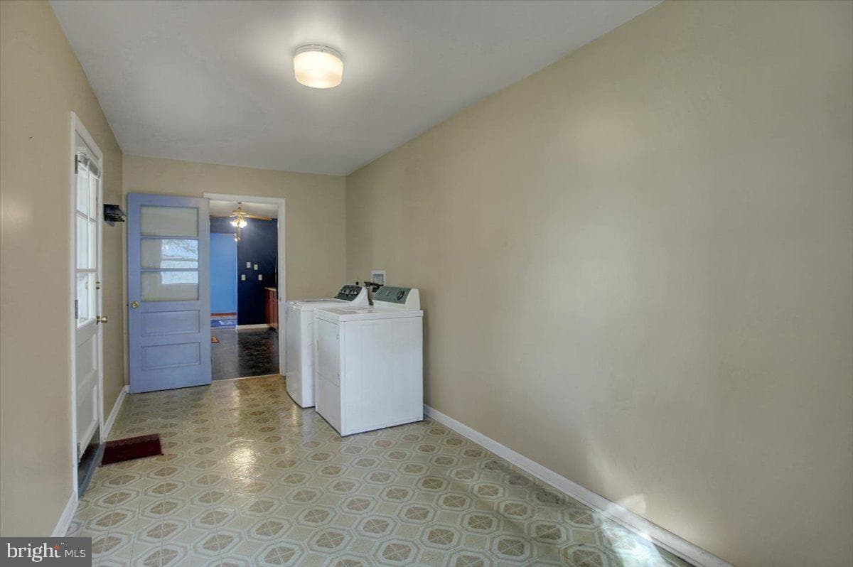 9 Shady Lane photo 15