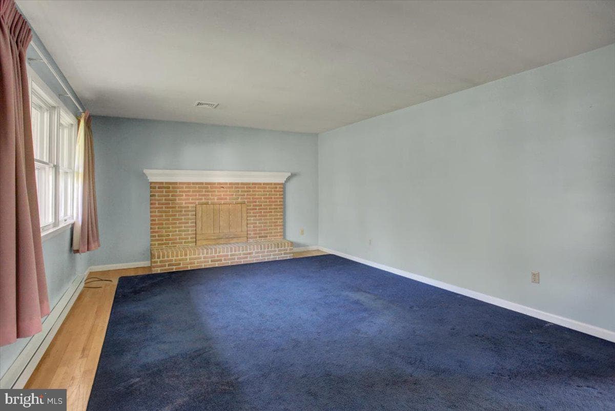 9 Shady Lane photo 7