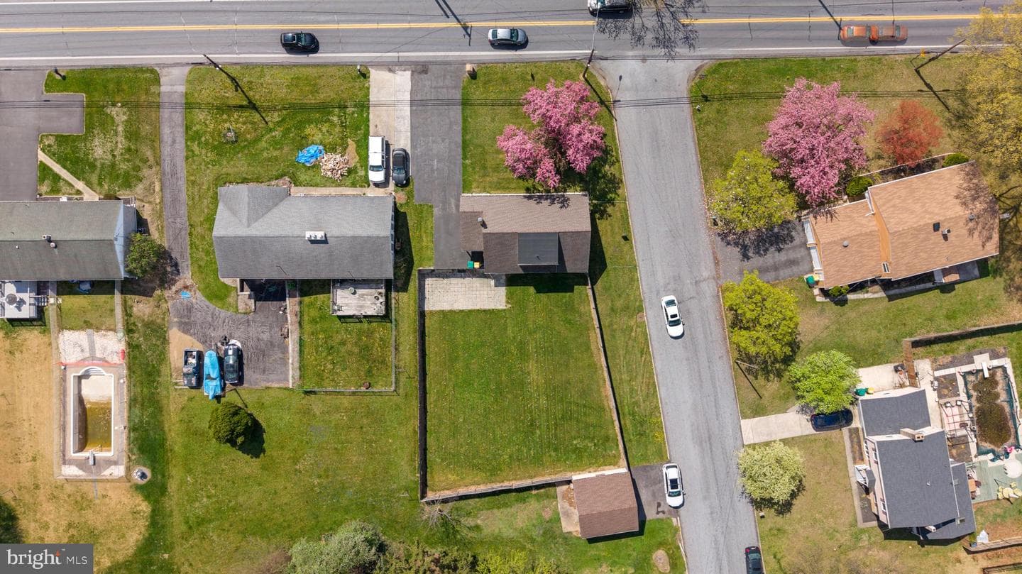 917 Wertzville Road photo 33
