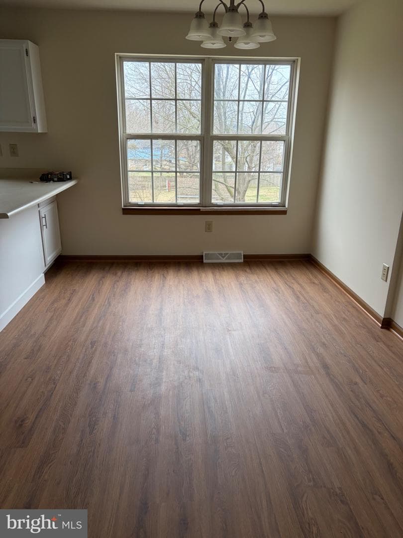 1006 Rebecca Street photo 2