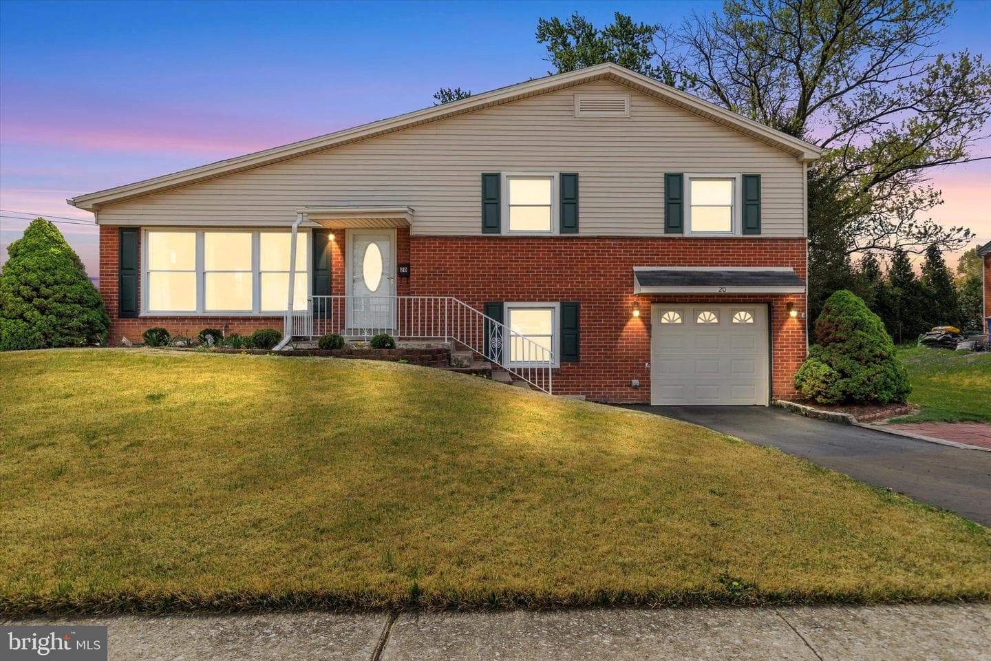 20 Kensington Drive