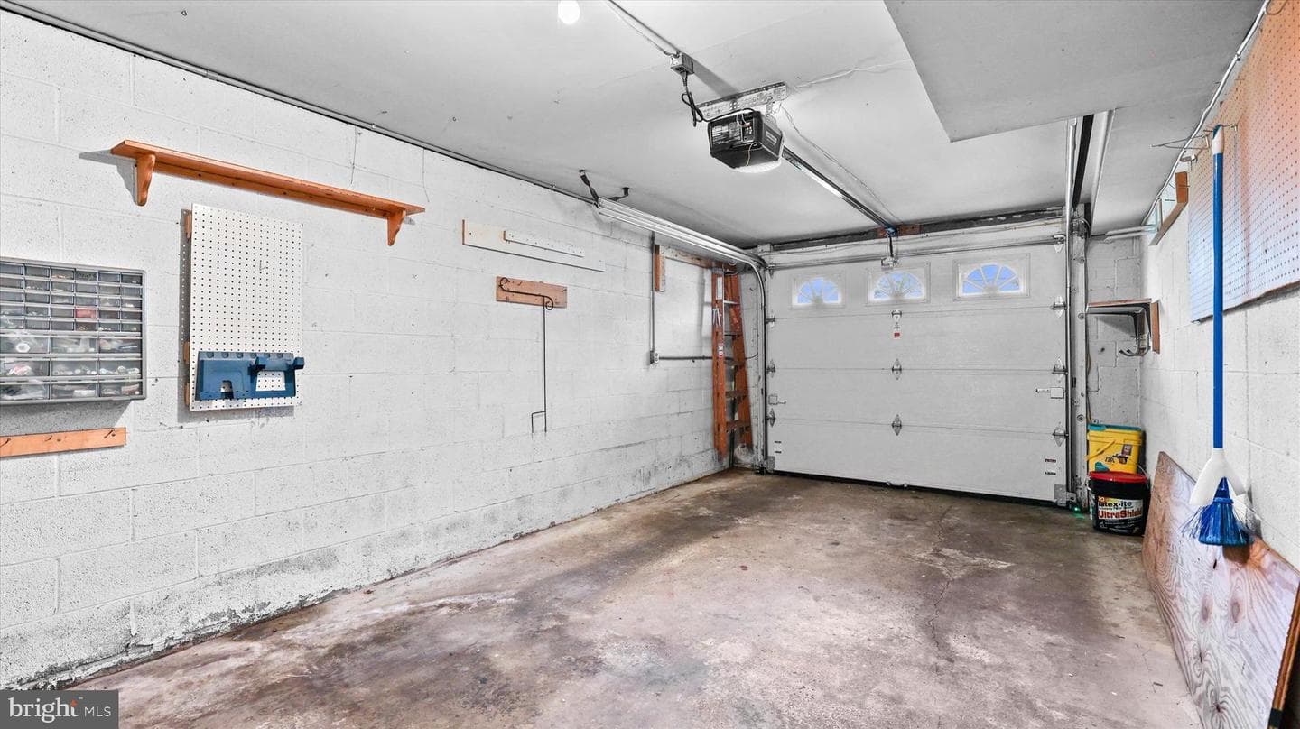20 Kensington Drive photo 25