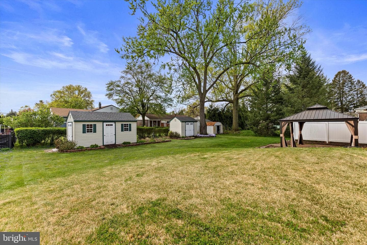 20 Kensington Drive photo 28