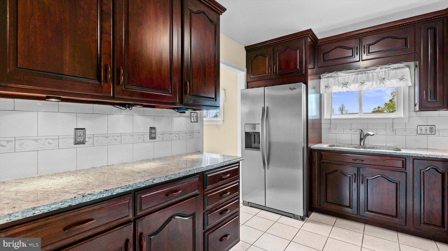 20 Kensington Drive photo 9