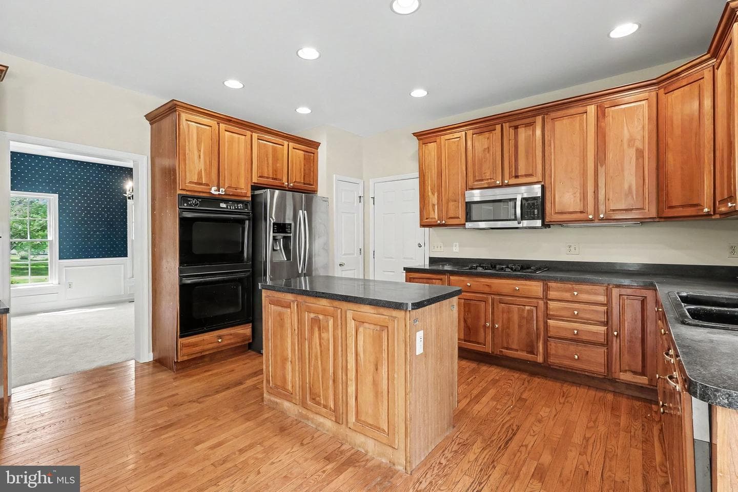 14 Royal Drive photo 11
