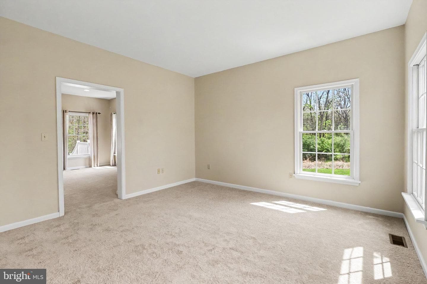 14 Royal Drive photo 23
