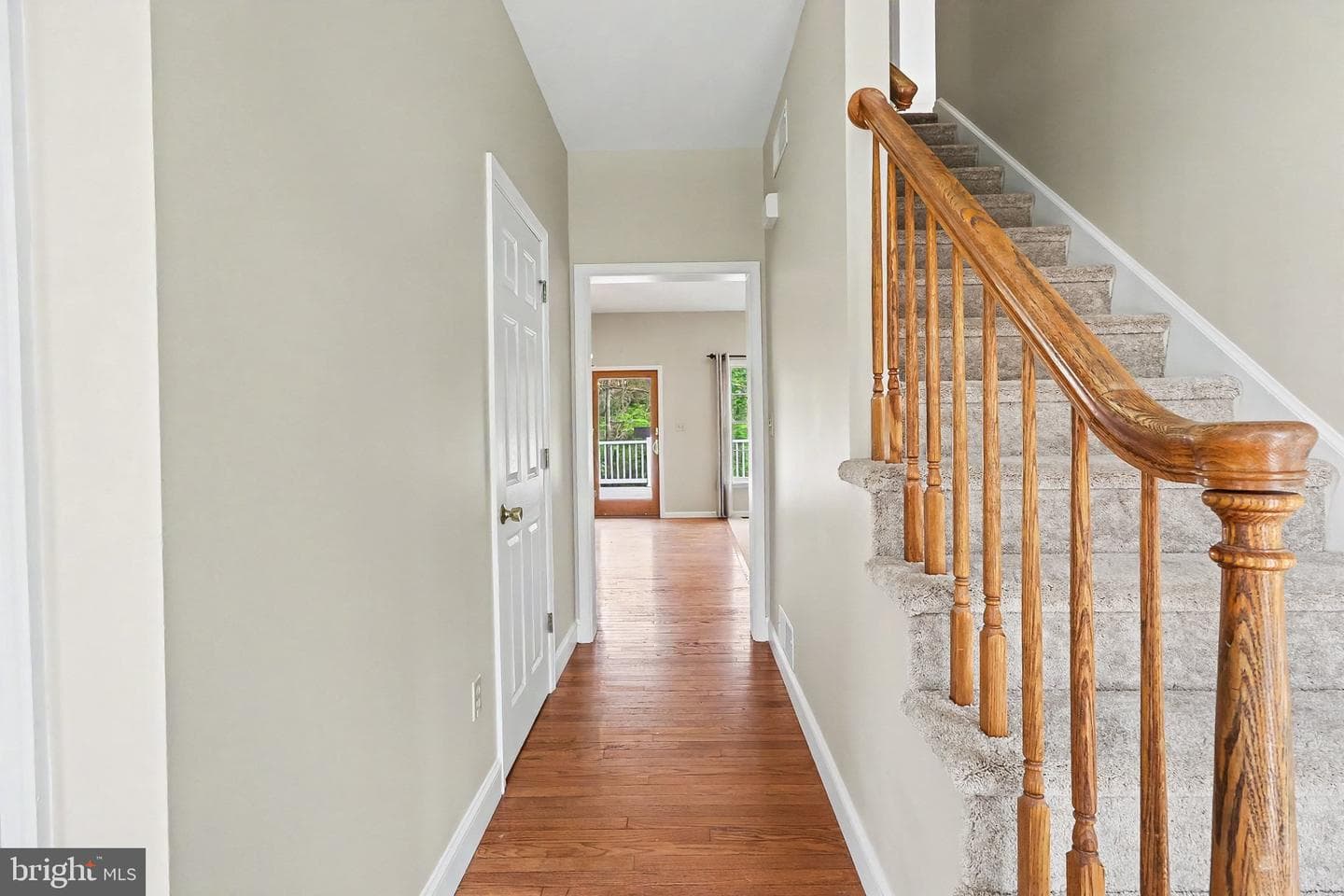 14 Royal Drive photo 3