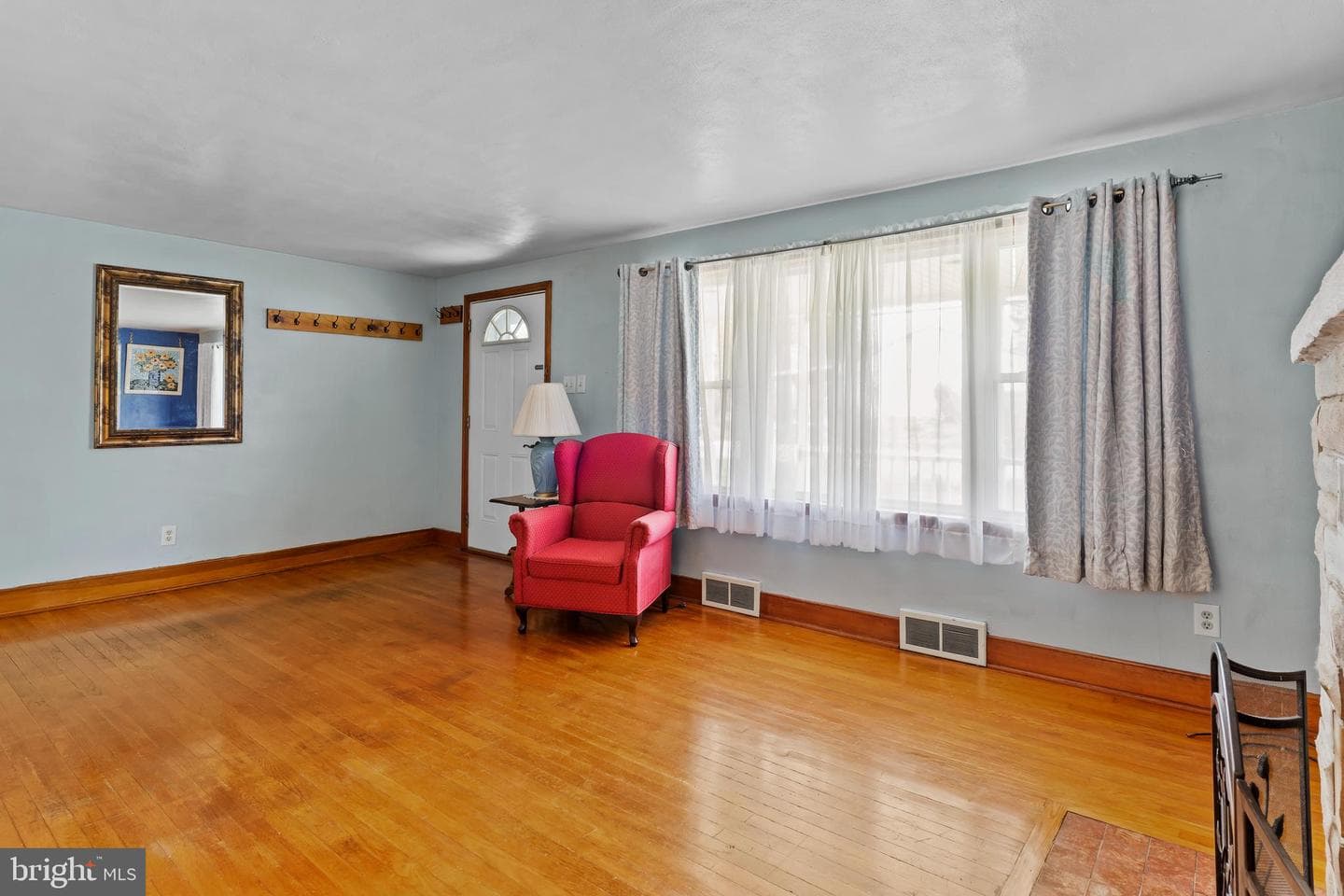 1883 George Avenue photo 6
