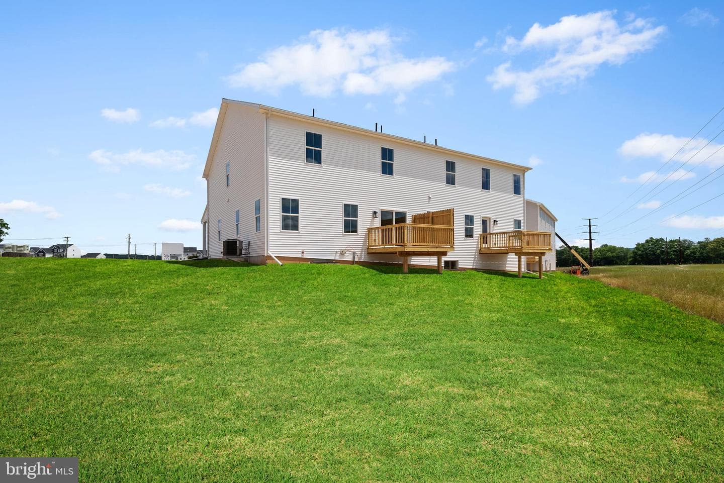 661 Brittany Drive photo 23