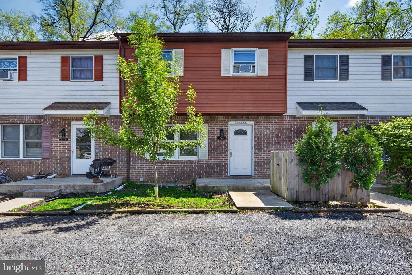 216 Marion Avenue photo 3