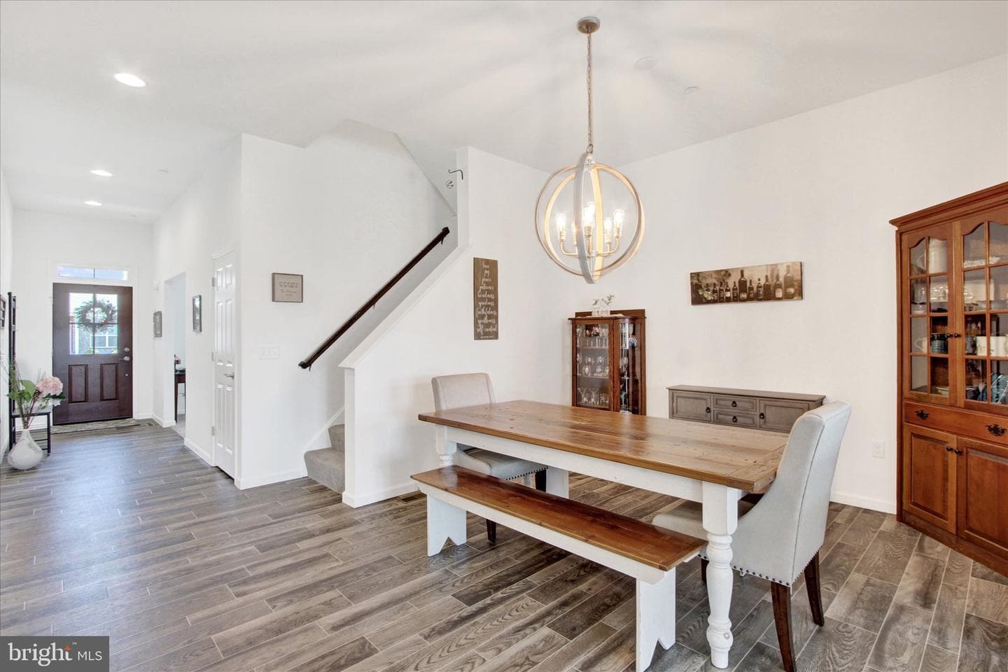 800 Aurora Drive photo 4