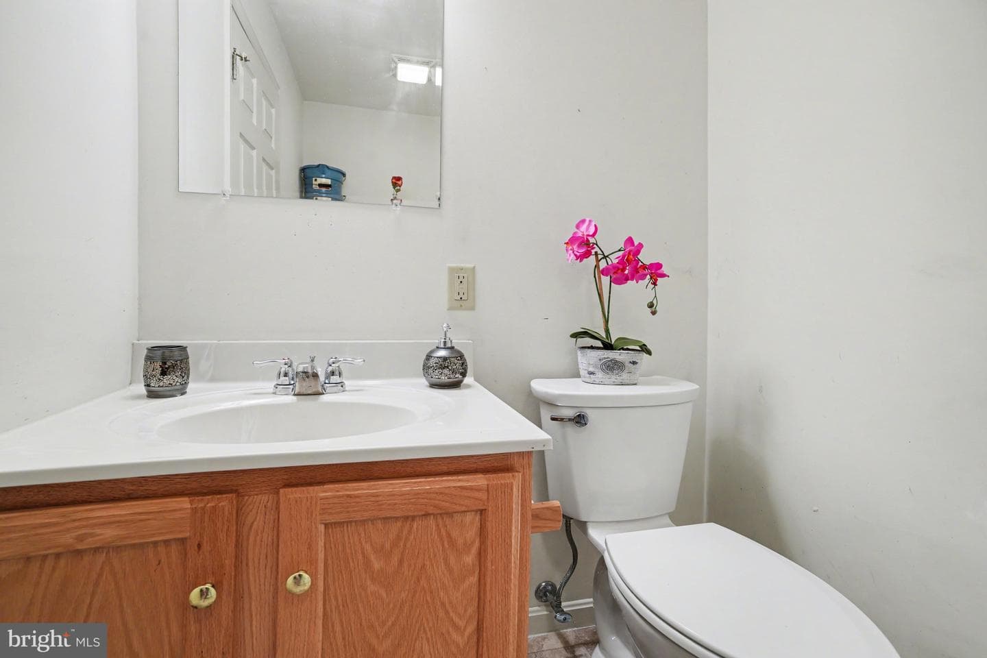 239 G Street photo 20