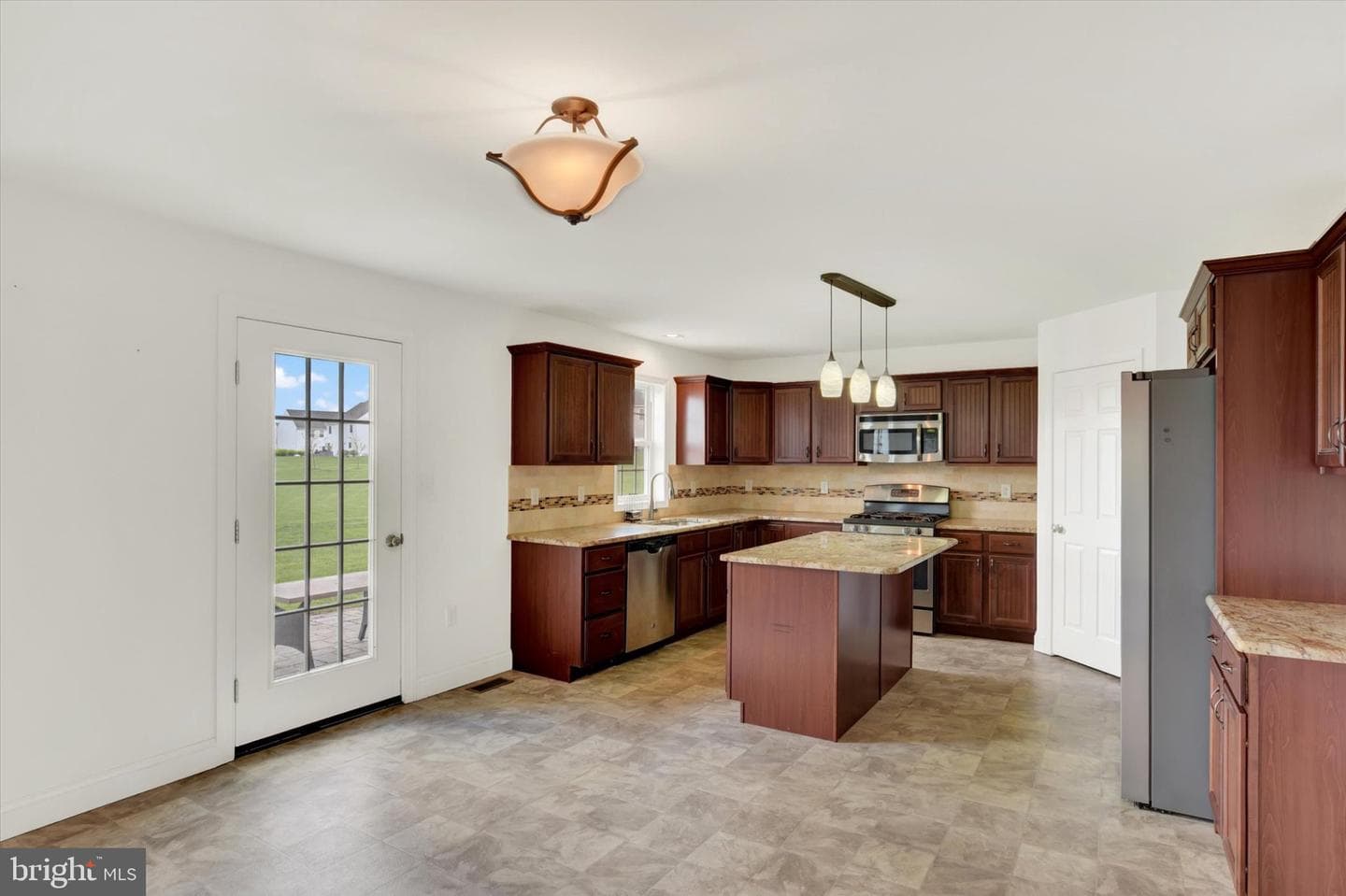 43 Danbury Drive photo 7