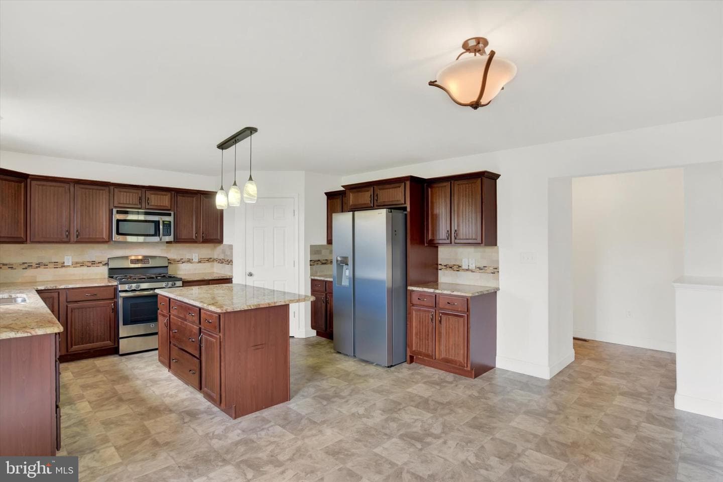 43 Danbury Drive photo 8