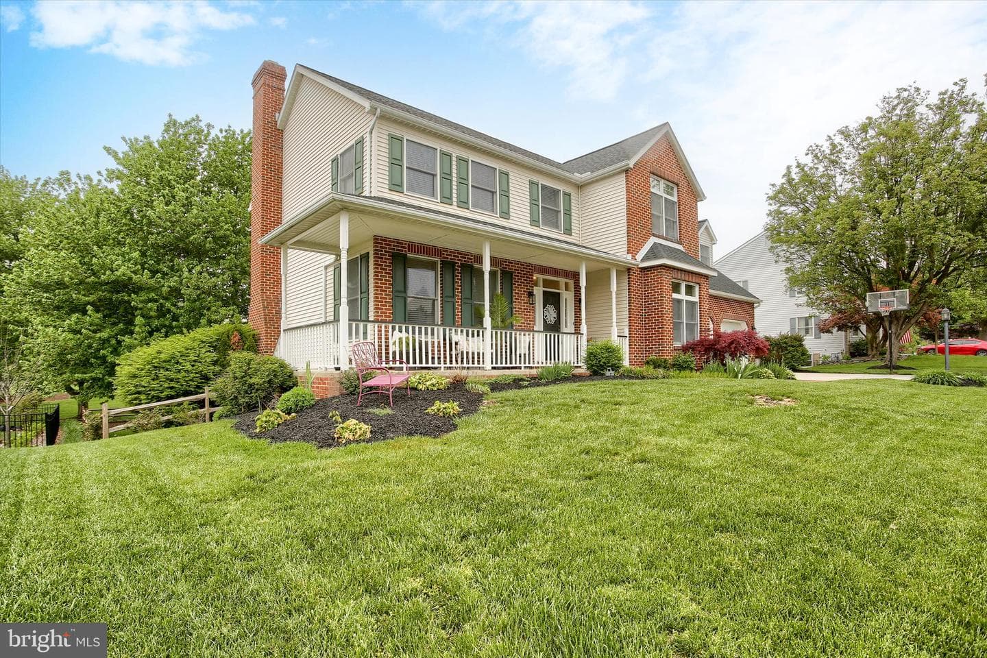 328 E Meadow Drive photo 3