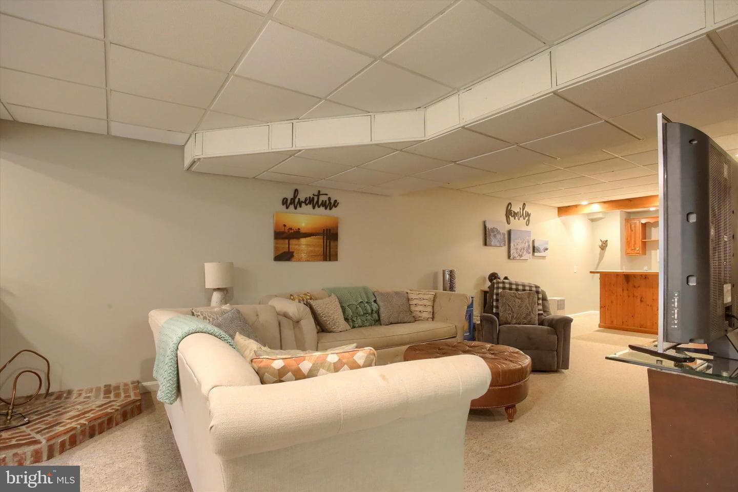 328 E Meadow Drive photo 32