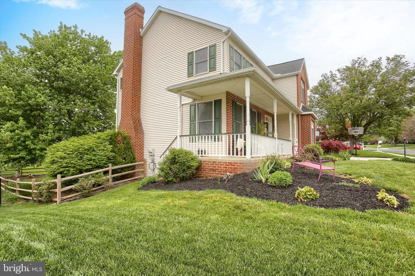 328 E Meadow Drive photo 4