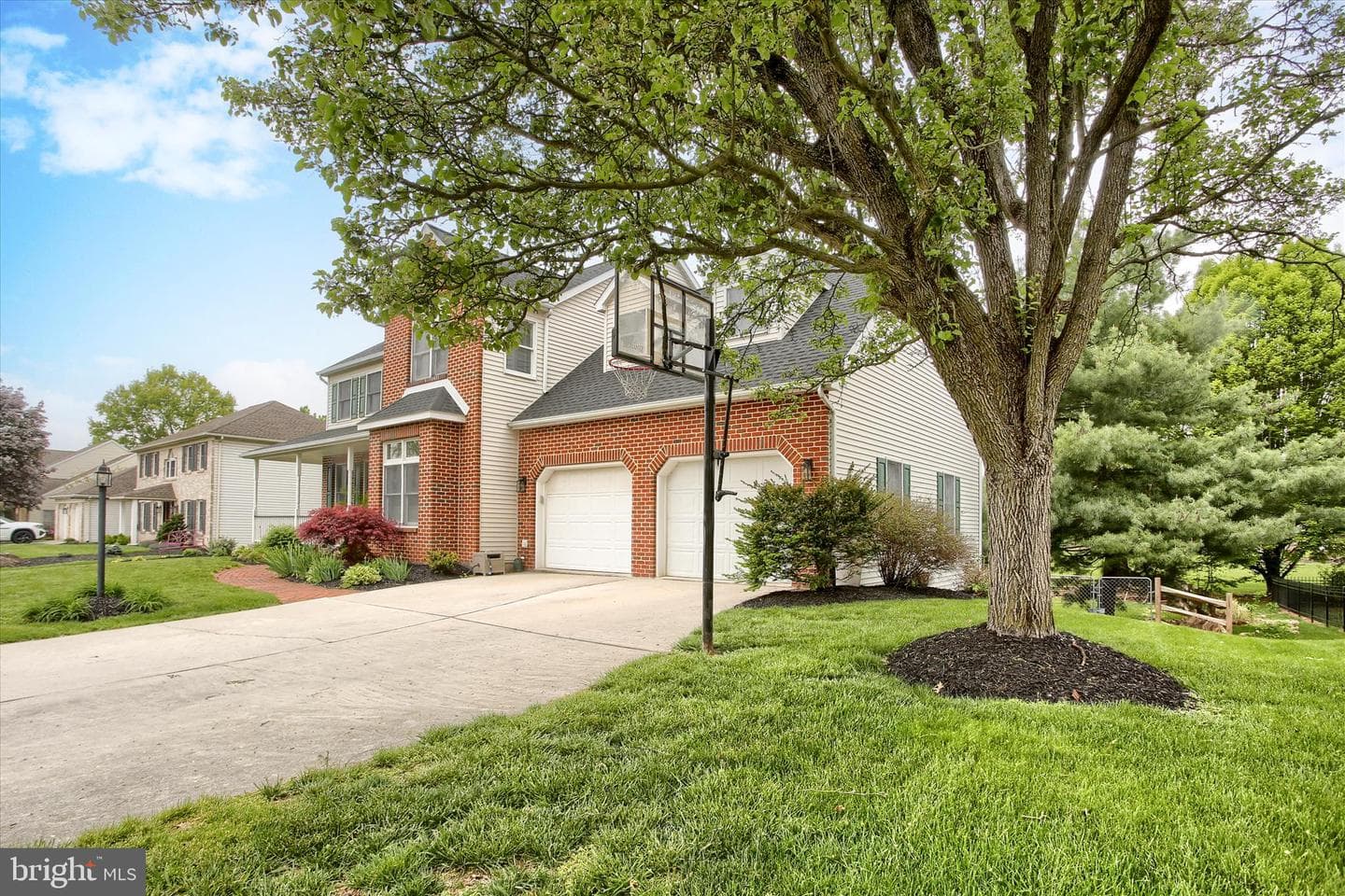 328 E Meadow Drive photo 5
