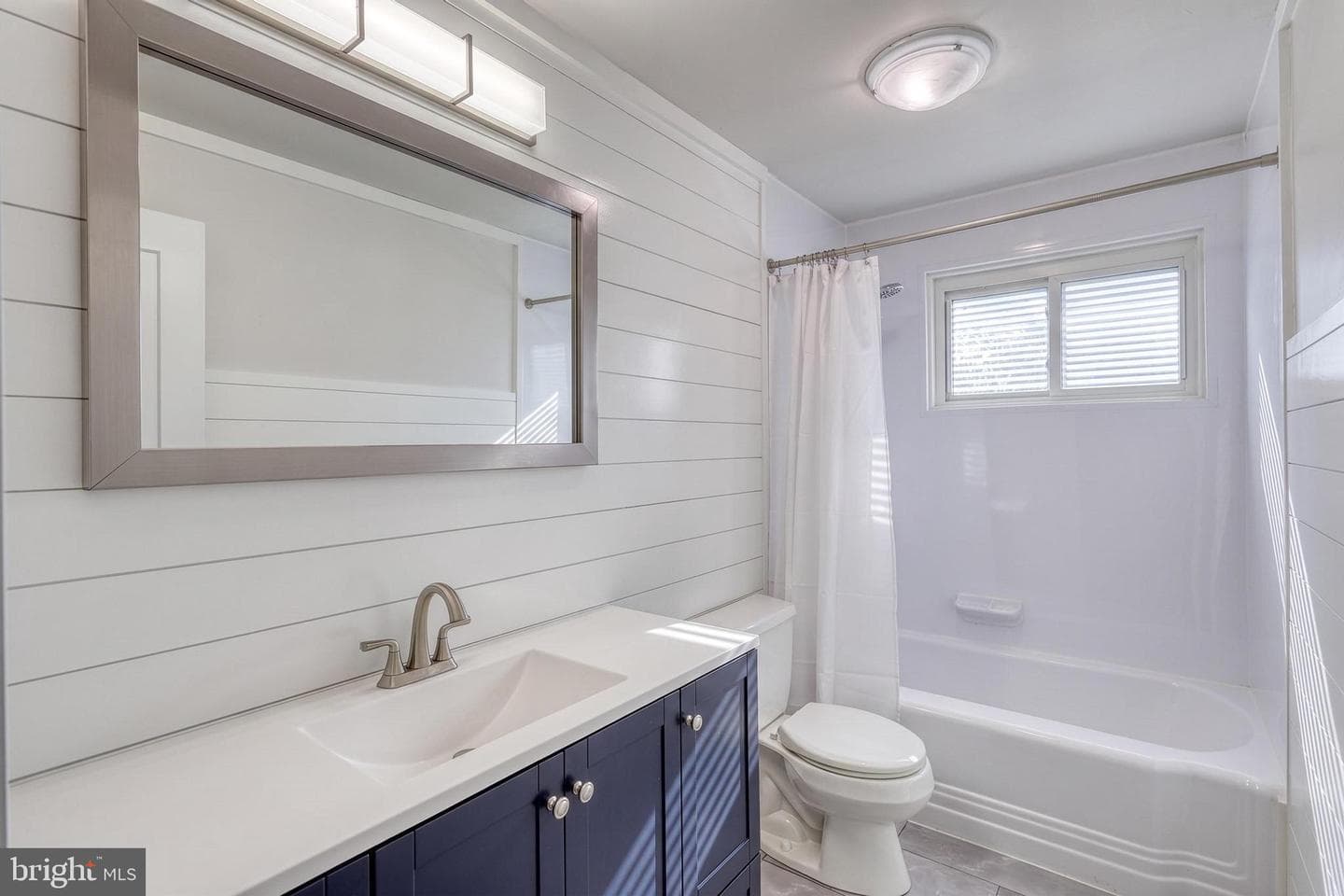 52 Center Drive photo 12