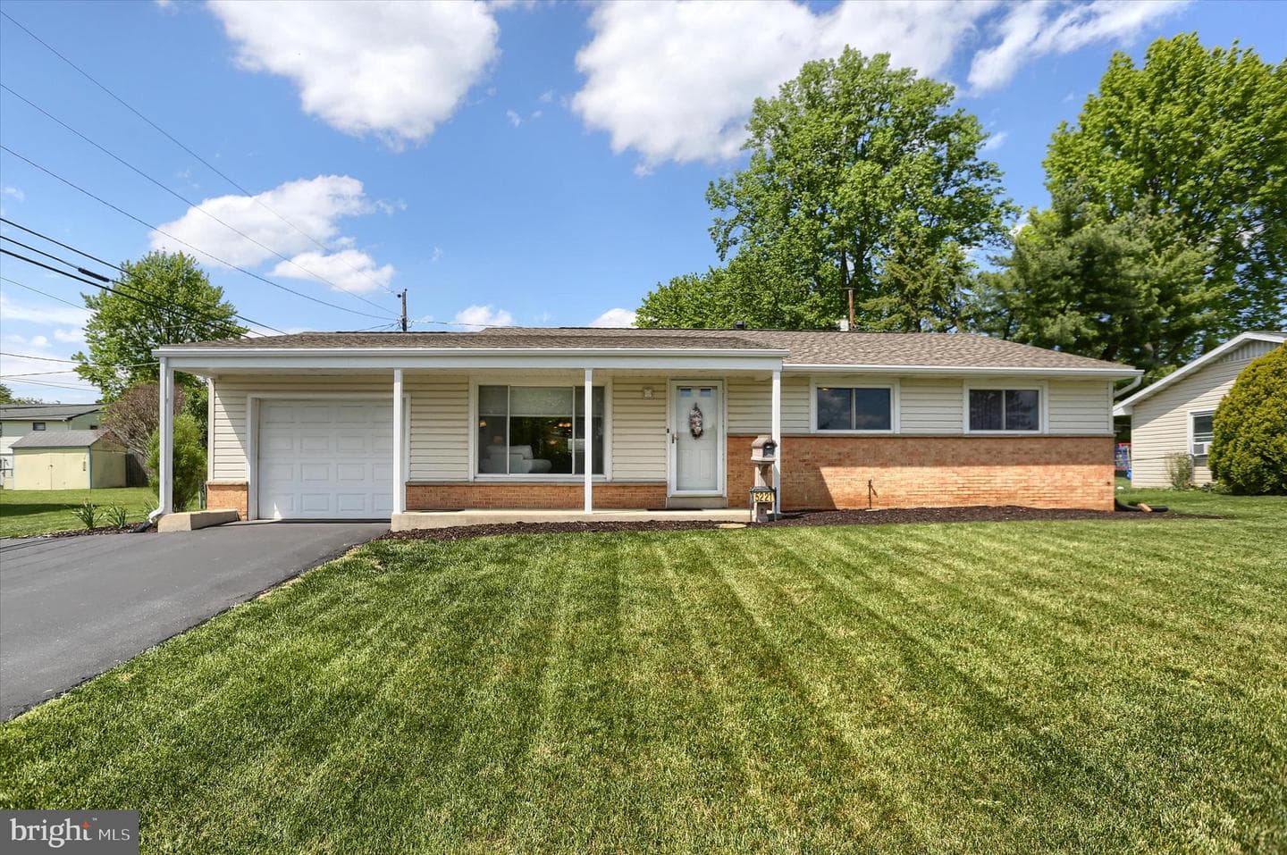 5221 Stuart Drive