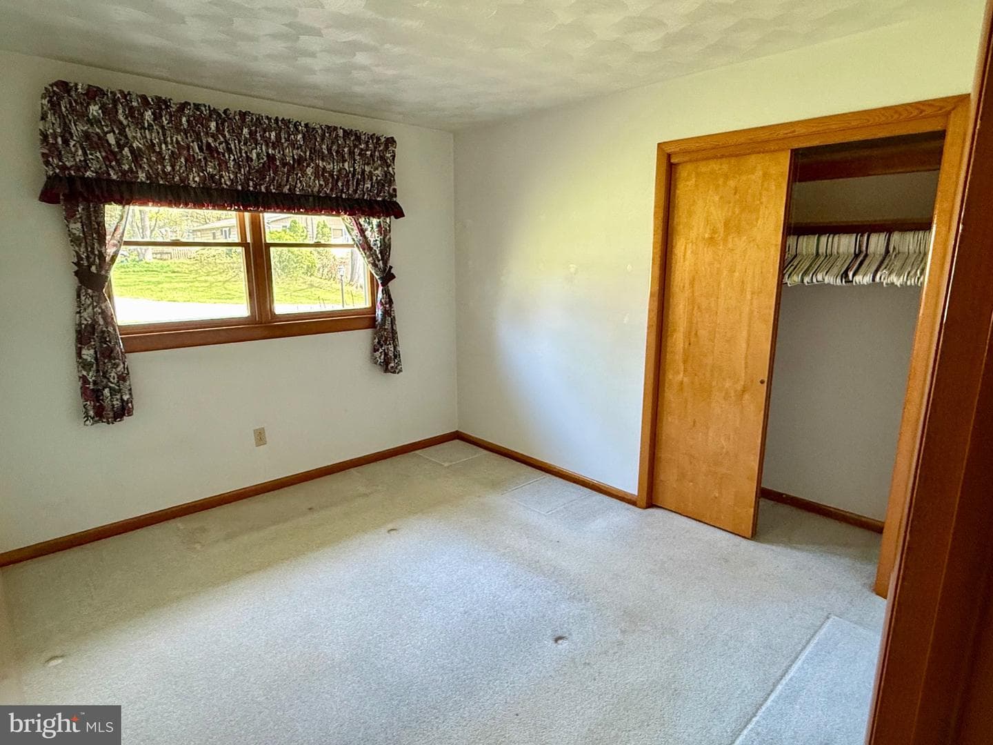310 Hemlock Road photo 17