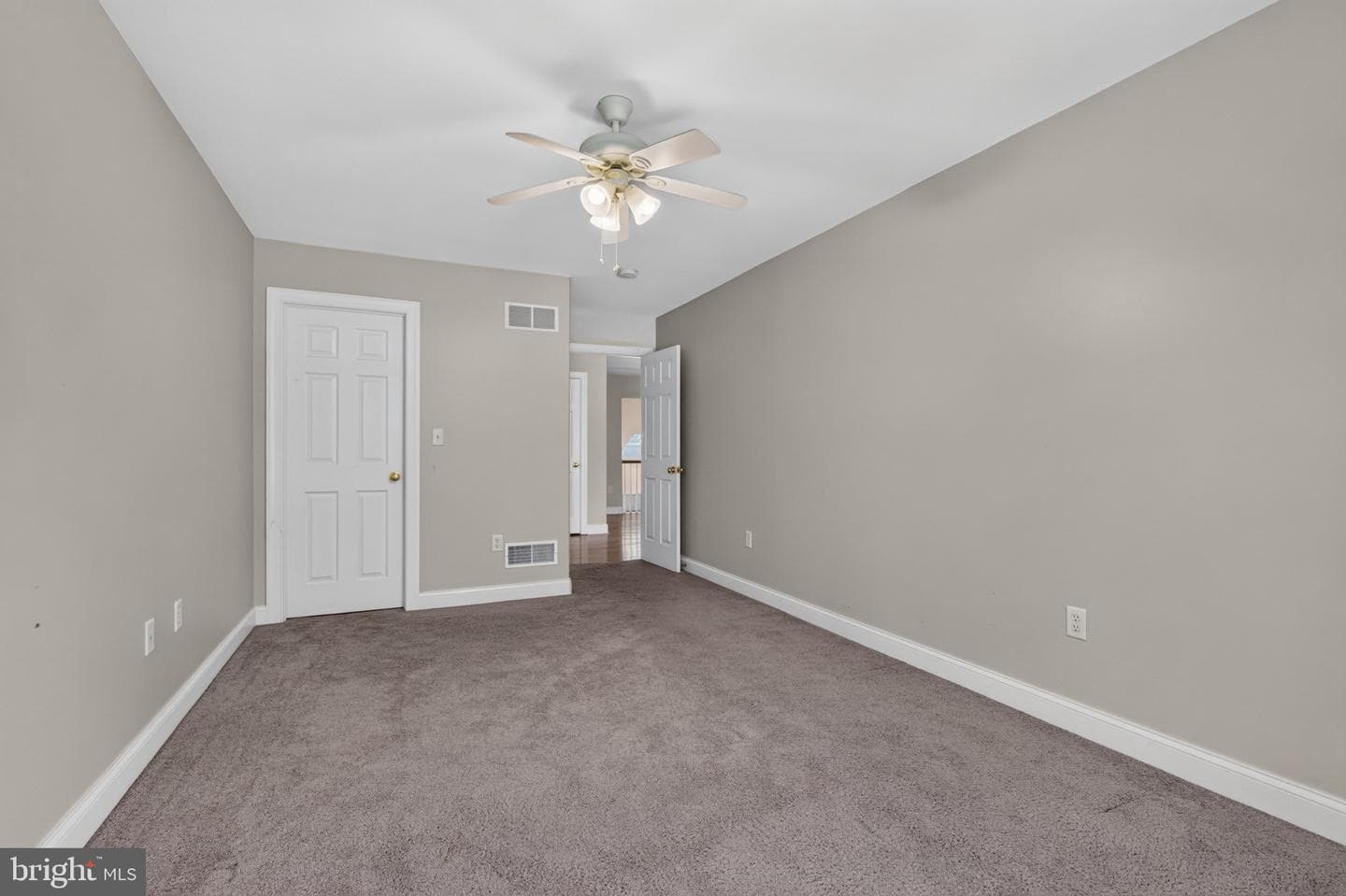 103 Pin Oak Court photo 35
