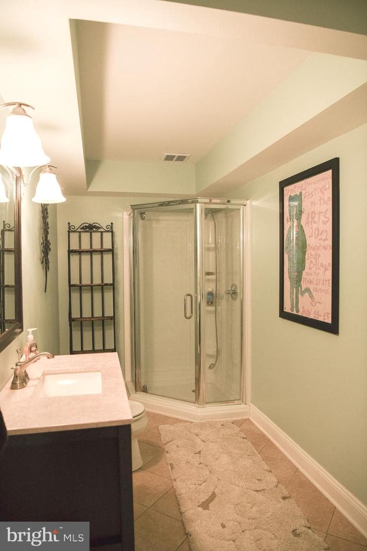 2034 Liberty Drive photo 32