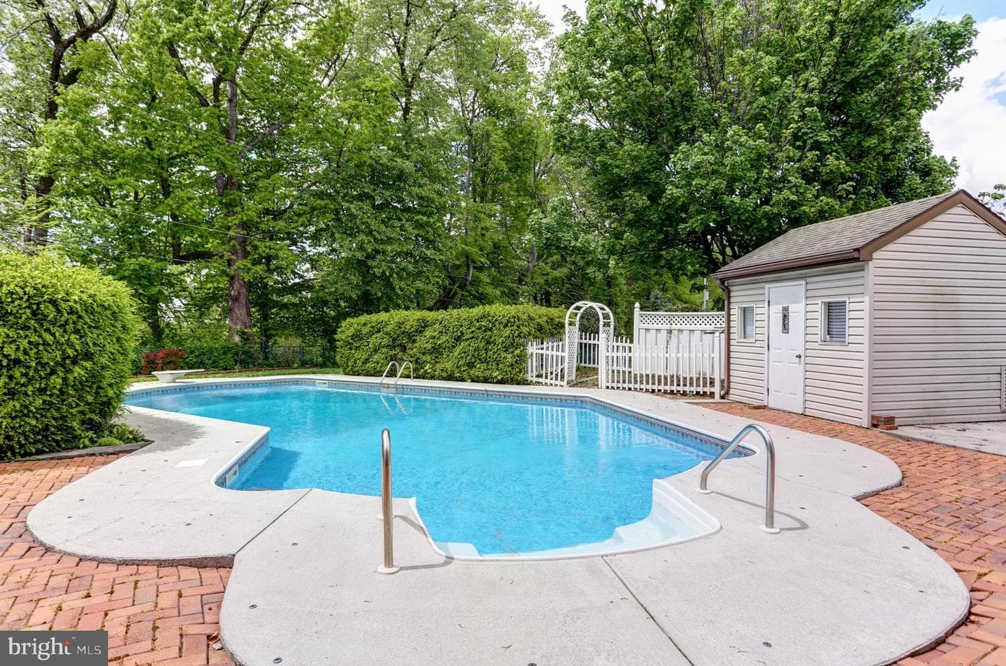 508 Gale Road photo 46