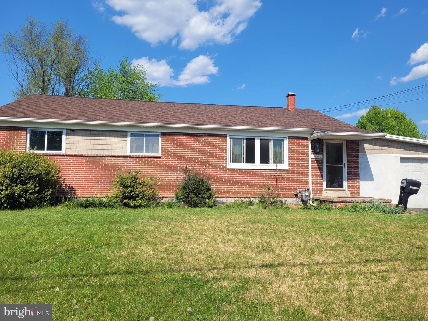 16 Bellmore Road photo 3