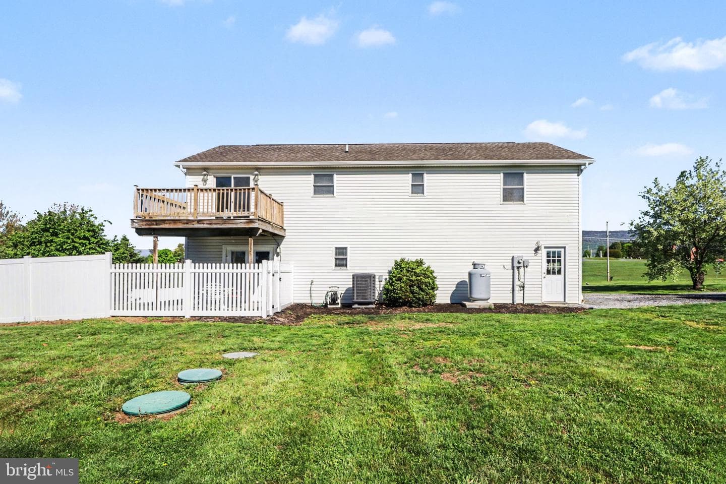 101 Deerview Drive photo 25