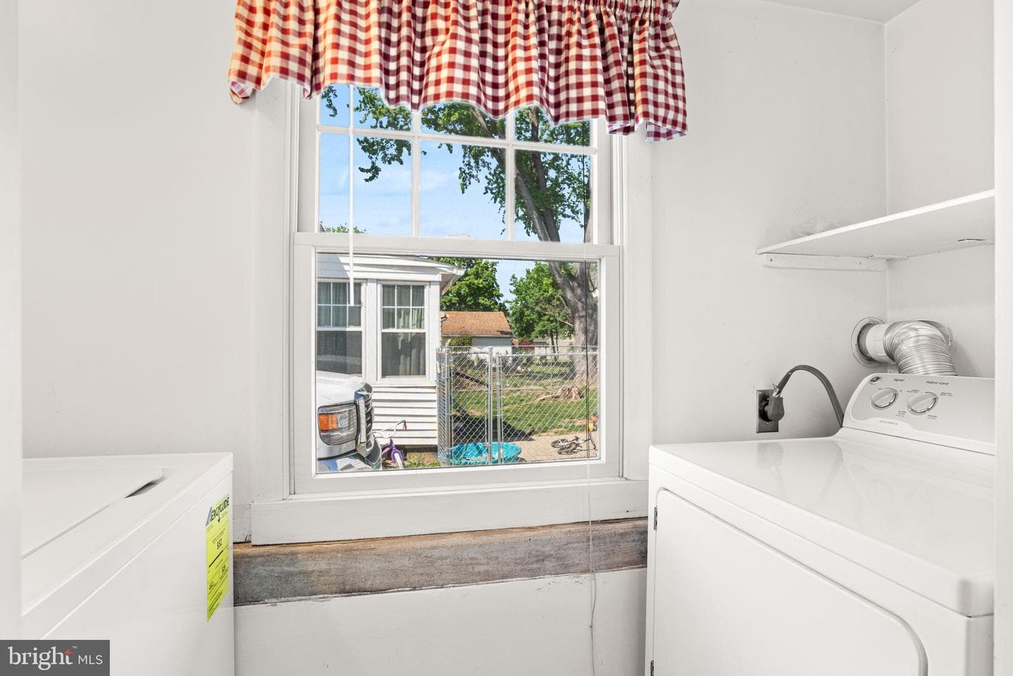 1833 Spring Road photo 19