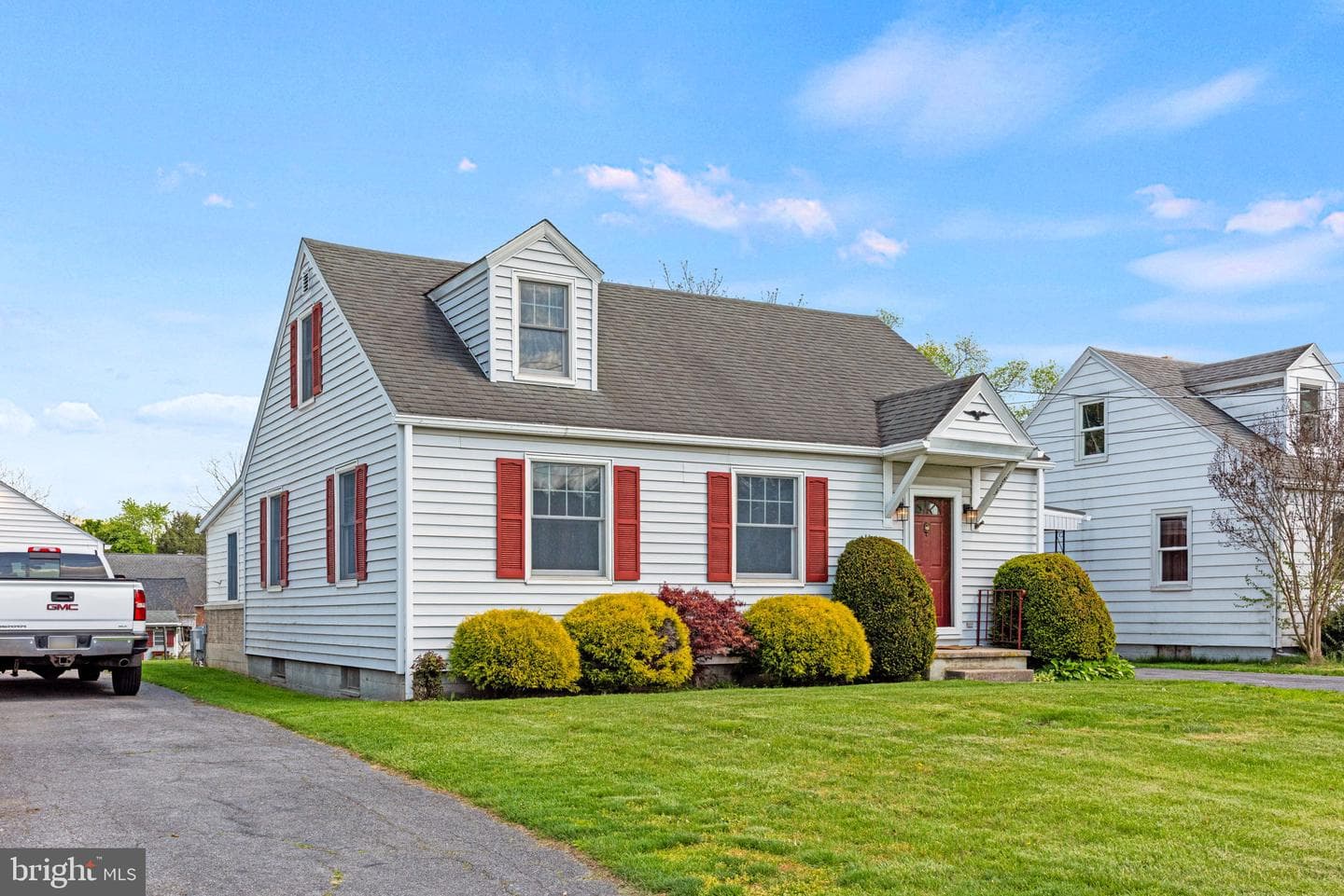 1833 Spring Road photo 2