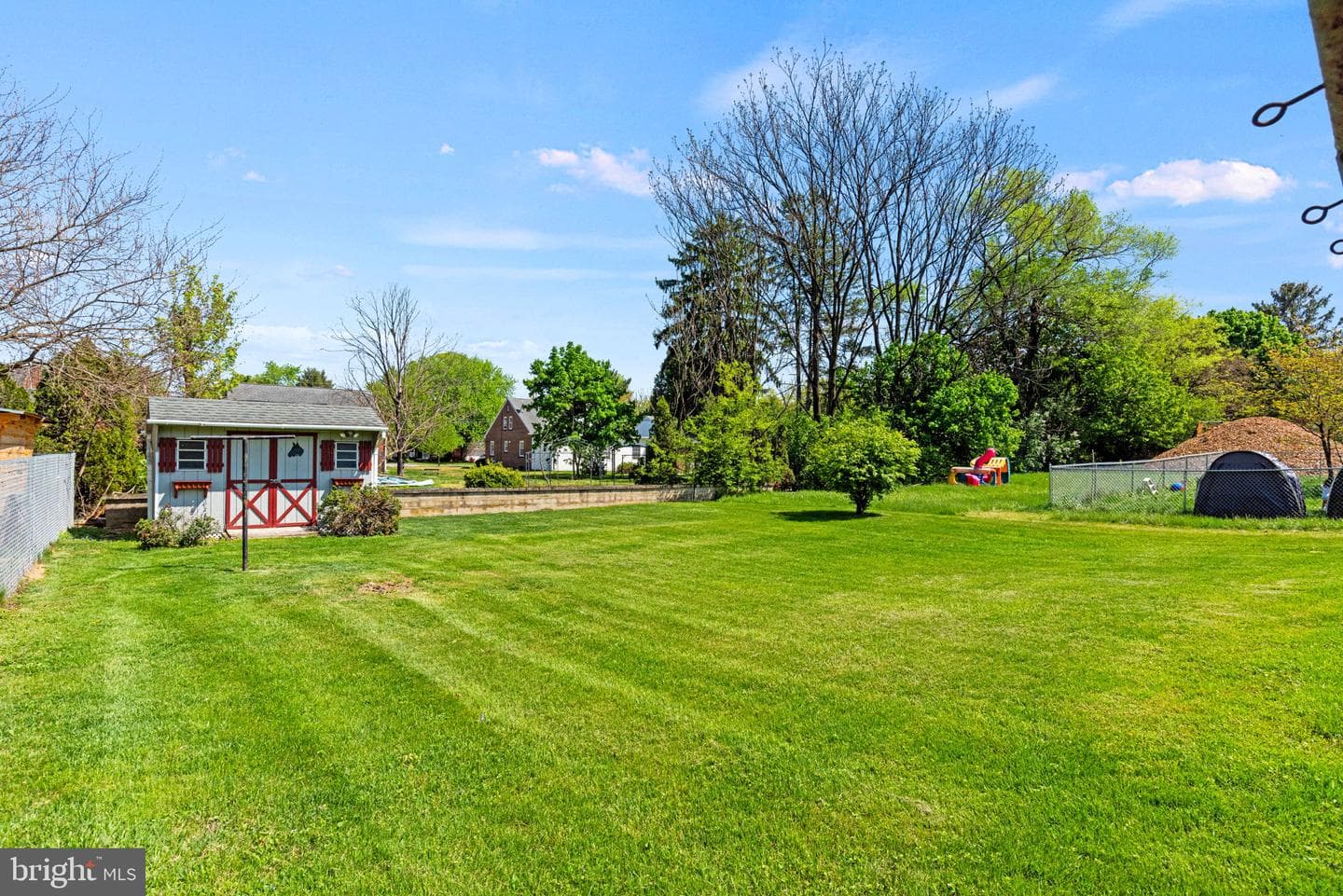 1833 Spring Road photo 29