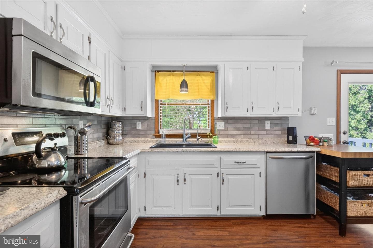 7 Lynn Avenue photo 7