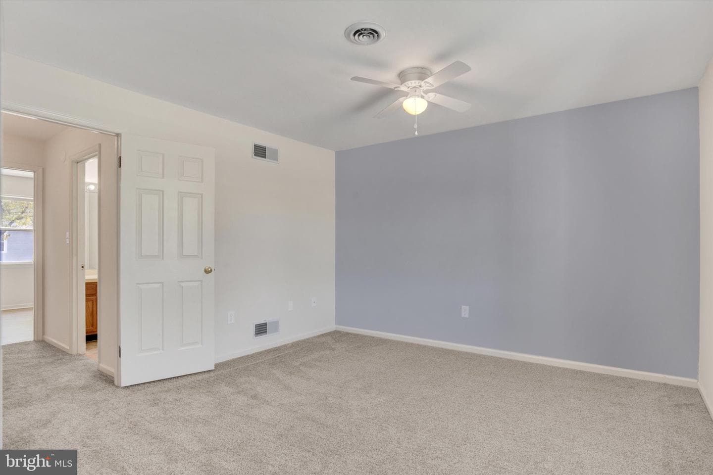 883 Old Silver Spring Road photo 15