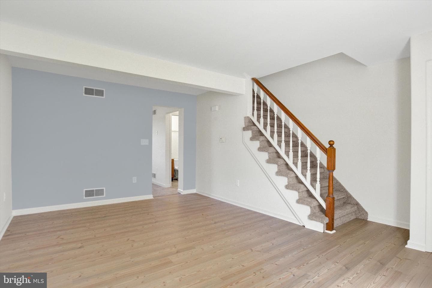 883 Old Silver Spring Road photo 6
